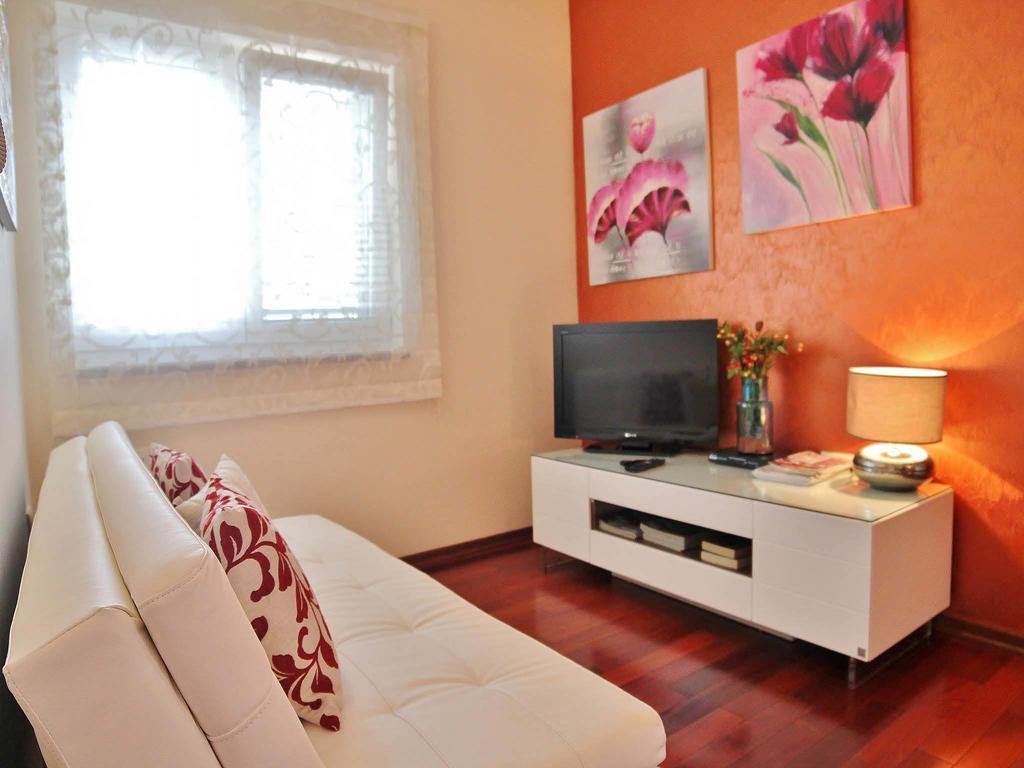 Apartman Gaga 98