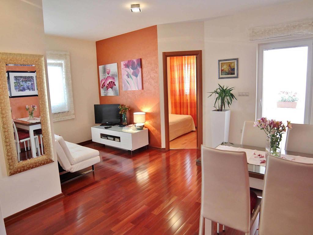 Gaga 98 Apartman *